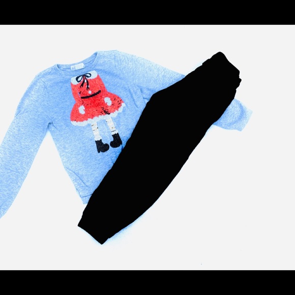 Adorable Elf tea shirt and black joggers! - Picture 1 of 3